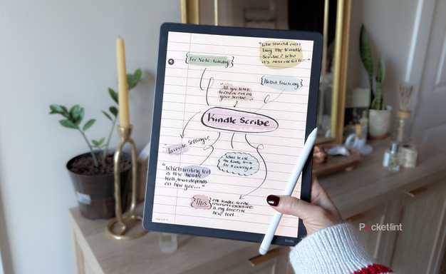 Using a fountain pen on a Kindle Scribe Colorsoft. 