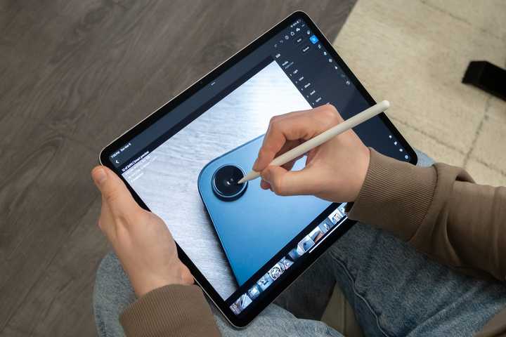 M4 ipad Air running Lightroom CC