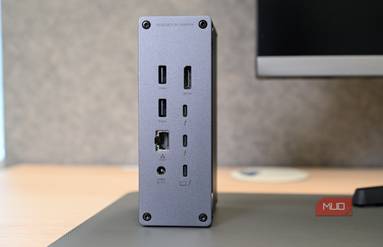 Ports on the Ugreen Revodok Max 213